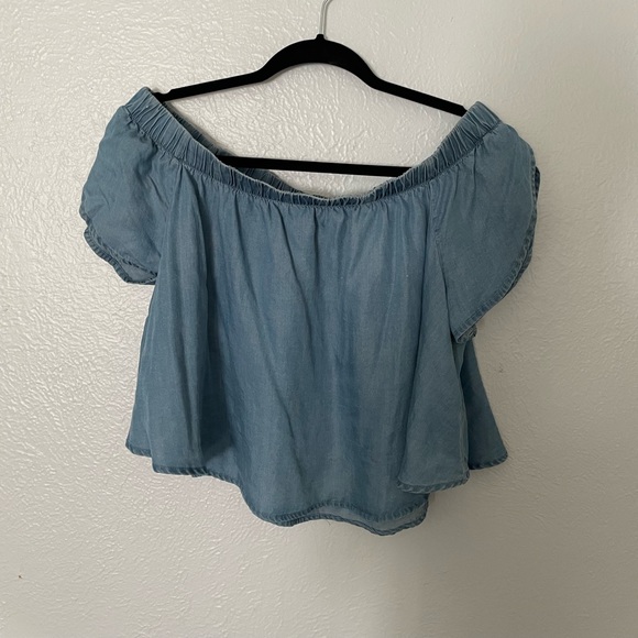 Off the Shoulder Top - Picture 4 of 5